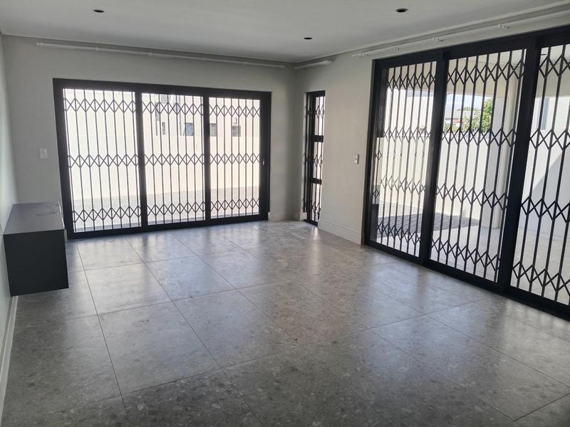To Let 3 Bedroom Property for Rent in Ferndale Western Cape